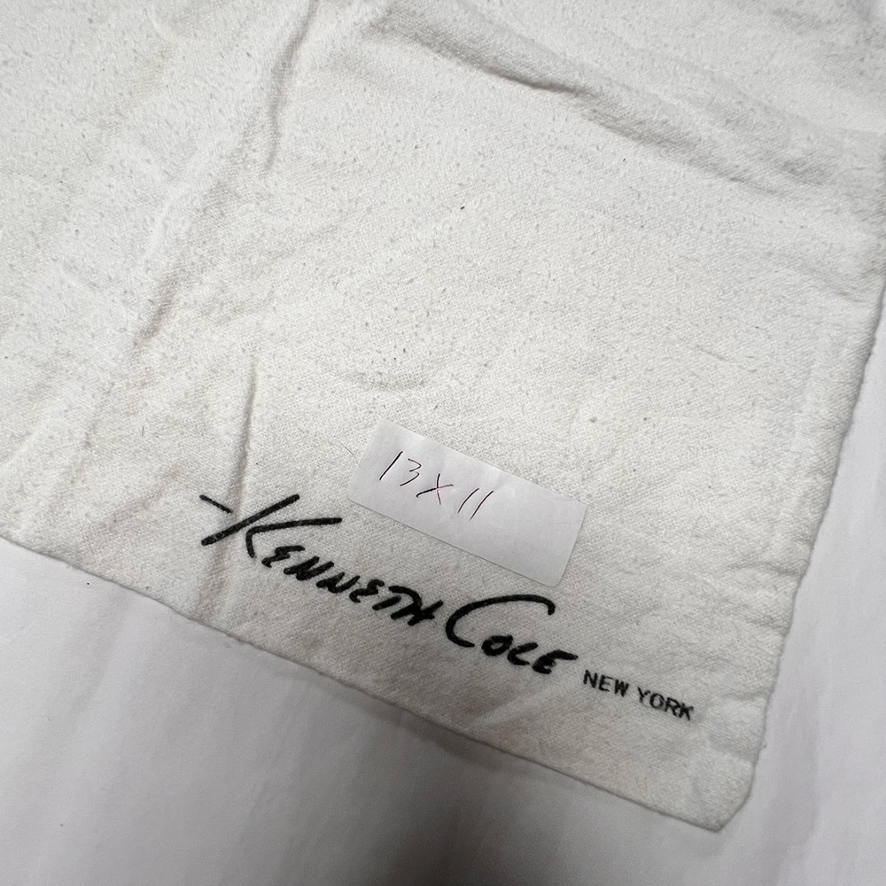 Kenneth Cole White Logo Drawstring Bag - Picture 3 of 3